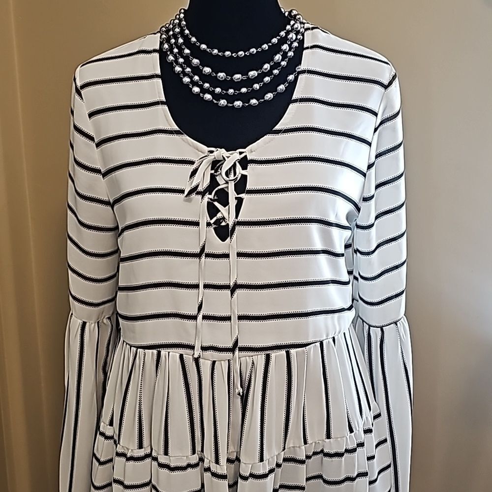 Black and white pullover gypsy style top size small